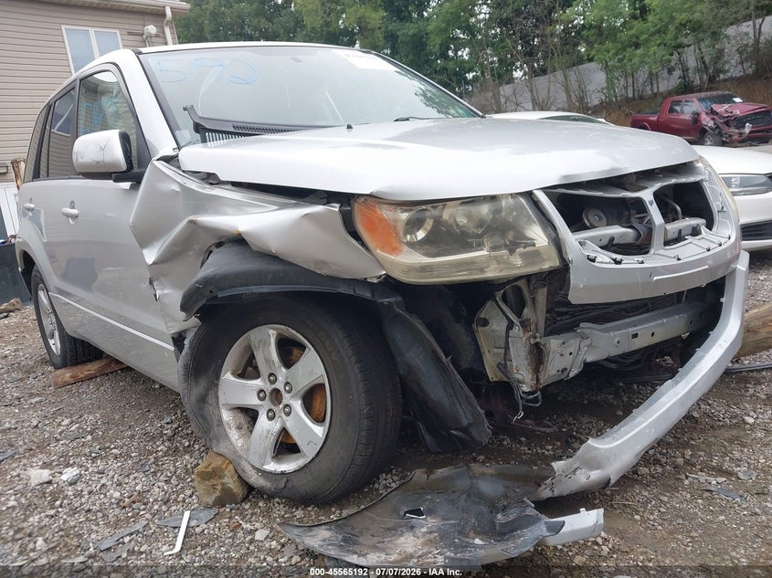 2011 SUZUKI GRAND VITARA auction photo 6