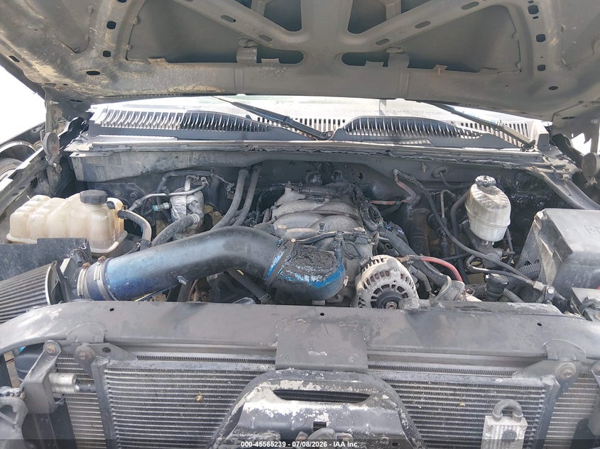 CHEVROLET SILVERADO 2500HD 2003 VIN 1GCHK23G33F145990