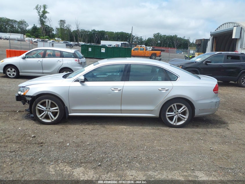 2015 Volkswagen Passat 2.0L Tdi Sel Premium VIN: 1VWCV7A30FC040499 Lot: 45565304