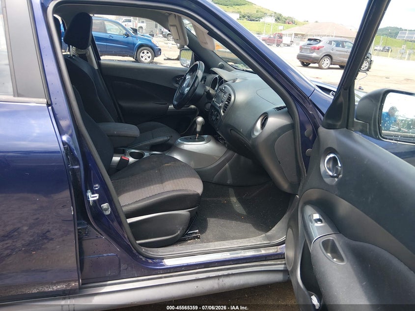 VIN JN8AF5MV4HT750666 2017 NISSAN JUKE S