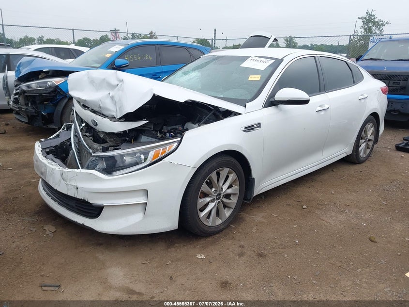 2018 Kia Optima, Front End, IAAI, VIN 5XXGU4L3XJG260115 — photo 2