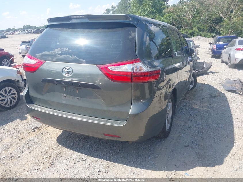 TOYOTA SIENNA - zdjęcie 4