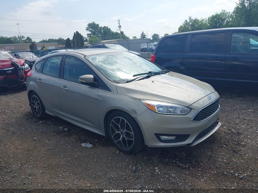 Vin: 1fadp3k25fl386814, lot: 46063858, ford focus se 2015 img_1