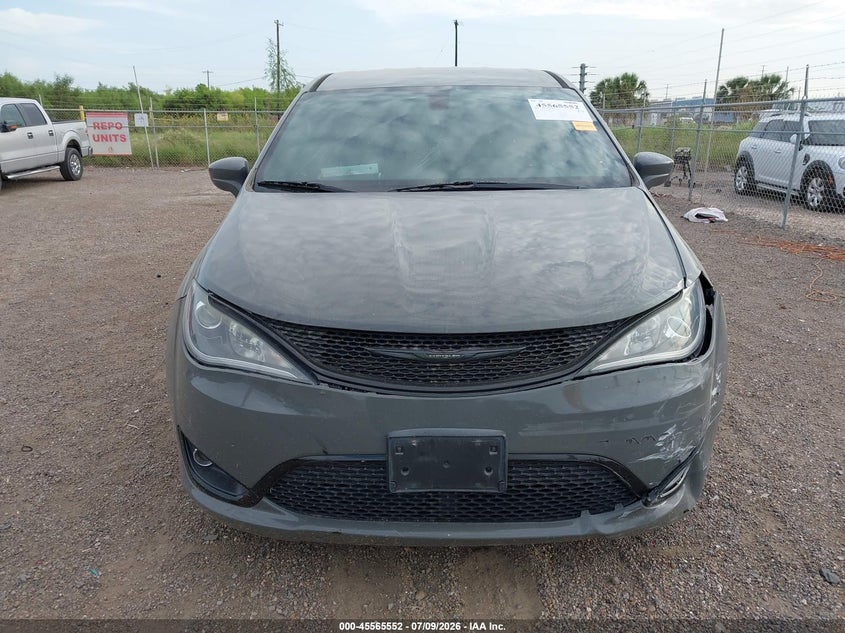 2020 Chrysler Pacifica Touring VIN: 2C4RC1FG0LR249711 Lot: 45565552