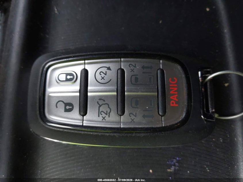 2020 Chrysler Pacifica Touring VIN: 2C4RC1FG0LR249711 Lot: 45565552