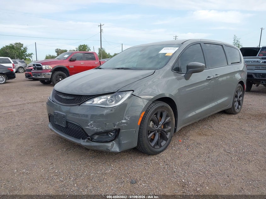 Vin: 2c4rc1fg0lr249711, lot: 46063881, chrysler pacifica touring 20202