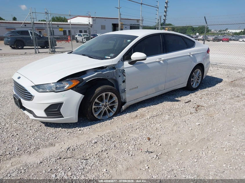 2019 Ford Fusion, Left Front, IAAI, VIN 3FA6P0LU3KR220276 — photo 2