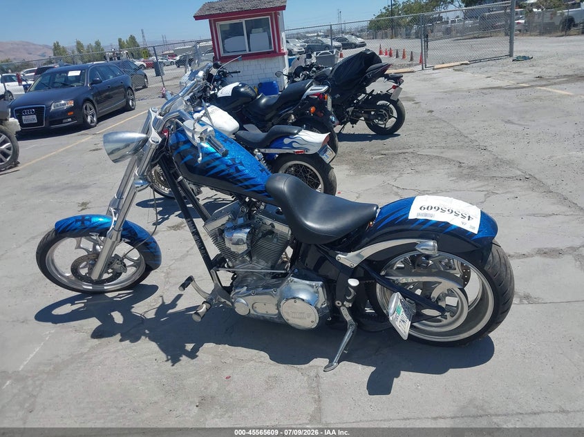 2004 BIG DOG CHOPPER MOTO 2