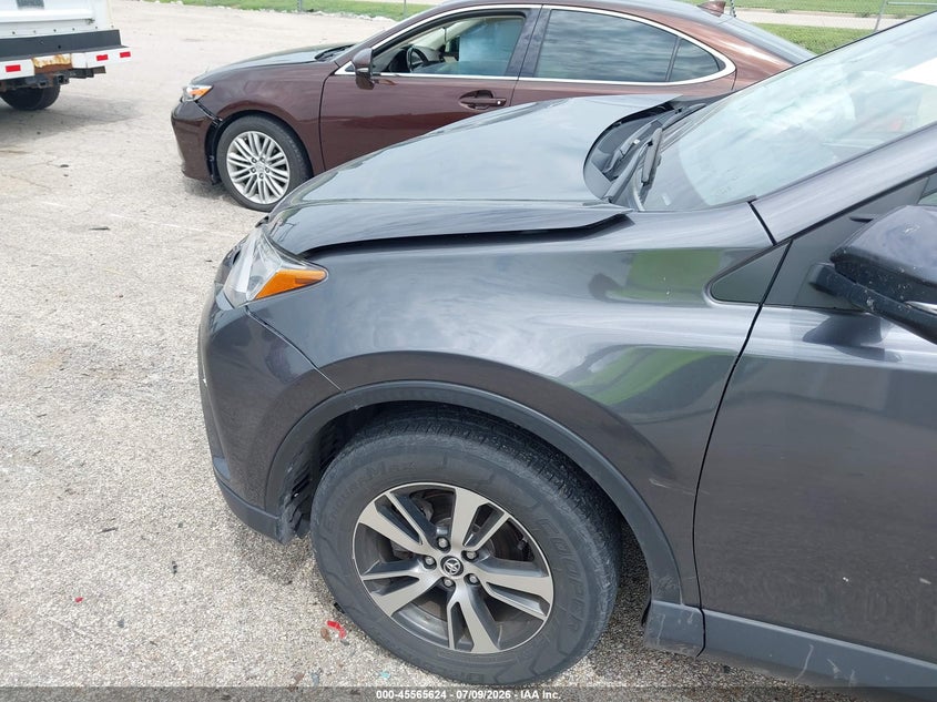 2018 TOYOTA RAV4 auction photo 6