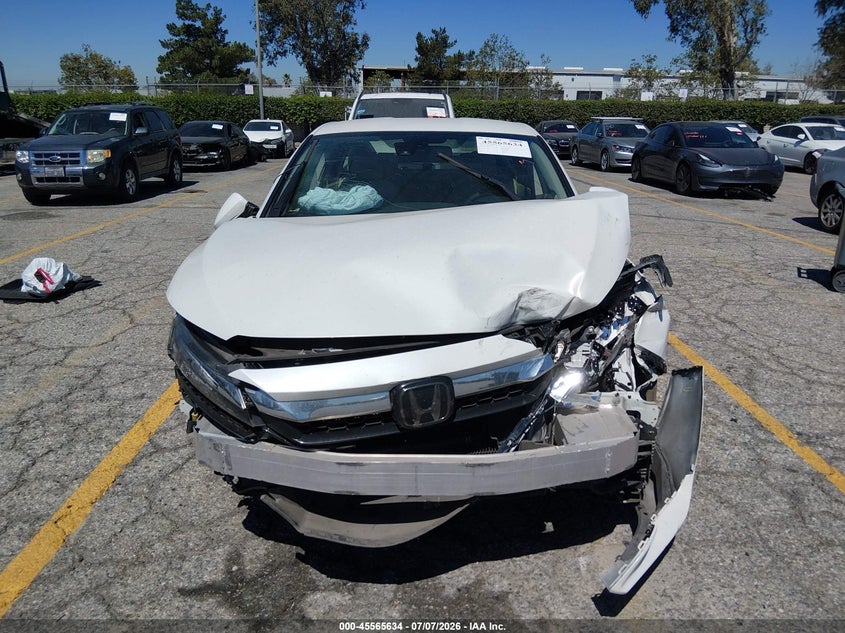 2018 Honda Clarity Plug-In Hybrid VIN: JHMZC5F11JC022406 Lot: 45565634