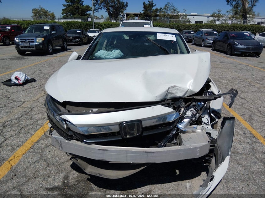 2018 Honda Clarity Plug-In Hybrid VIN: JHMZC5F11JC022406 Lot: 45565634