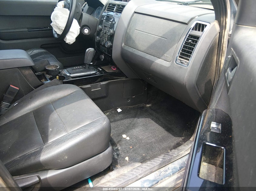 2012 FORD ESCAPE auction photo 5