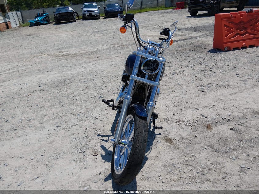 2012 HARLEY-DAVIDSON FXDC auction photo 5
