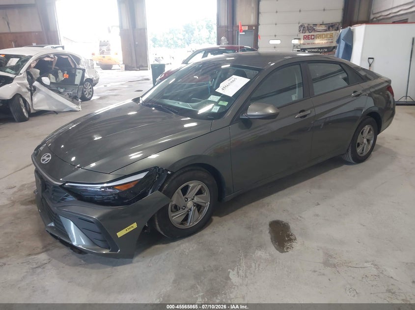 2025 Hyundai Elantra Se, Front End, IAAI, VIN KMHLL4DG1SU061805 — photo 2