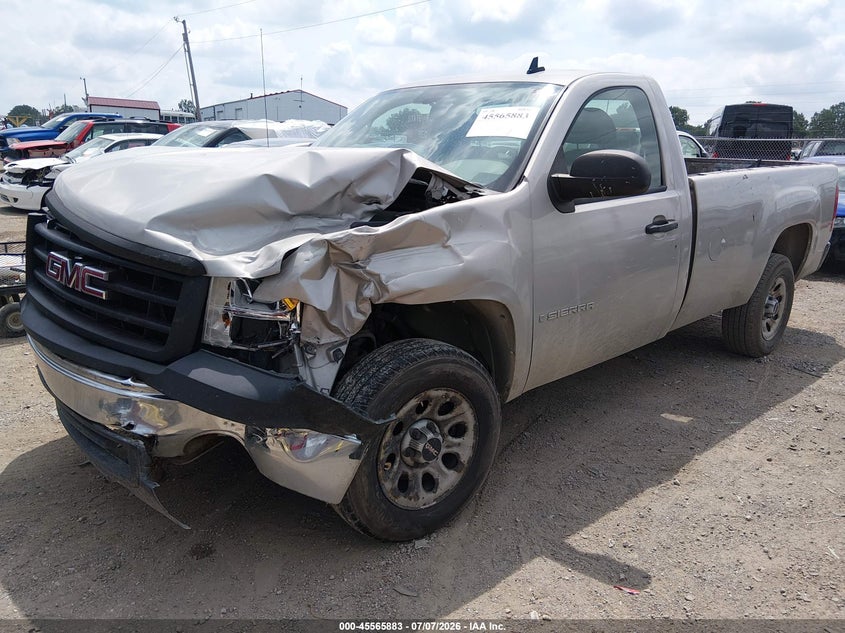 2007 GMC Sierra, Front End, IAAI, VIN 1GTEC14C57Z588717 — photo 2