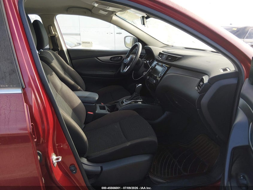2020 NISSAN ROGUE SPORT auction photo 5
