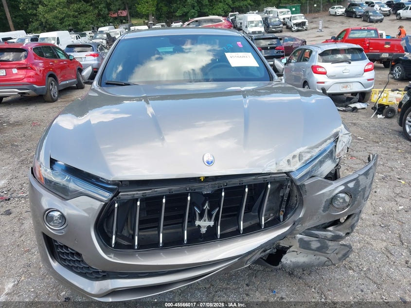 MASERATI LEVANTE - zdjęcie 17