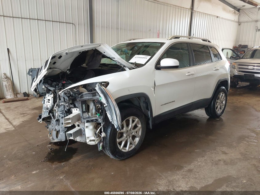 2015 Jeep Cherokee, Front End, IAAI, VIN 1C4PJMCB4FW524077 — photo 2