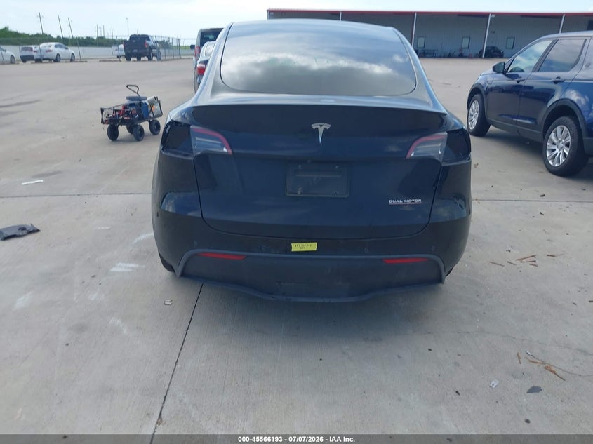 2022 Tesla Model Y Performance Dual Motor All-Wheel Drive VIN: 7SAYGDEF3NF353542 Lot: 45566193