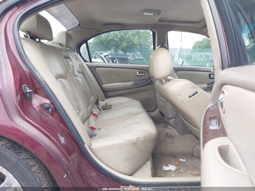 2000 Infiniti I30 Luxury/Touring VIN: JNKCA31AXYT121839 Lot: 45566237