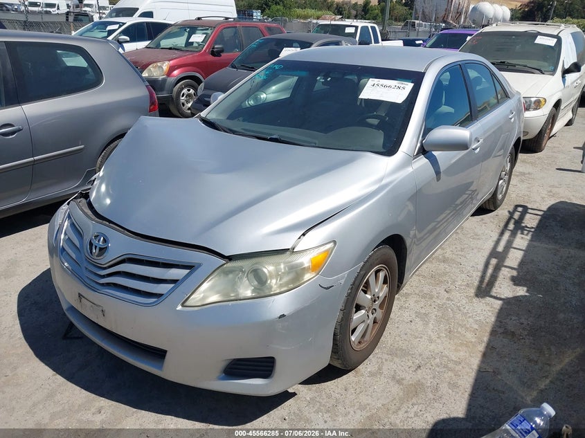 4T4BF3EK8BR214279 2011 TOYOTA CAMRY LE photo 1