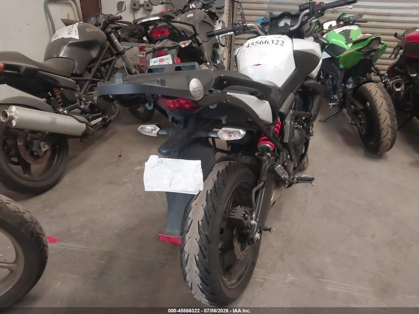 2013 KAWASAKI LE650 auction photo 4