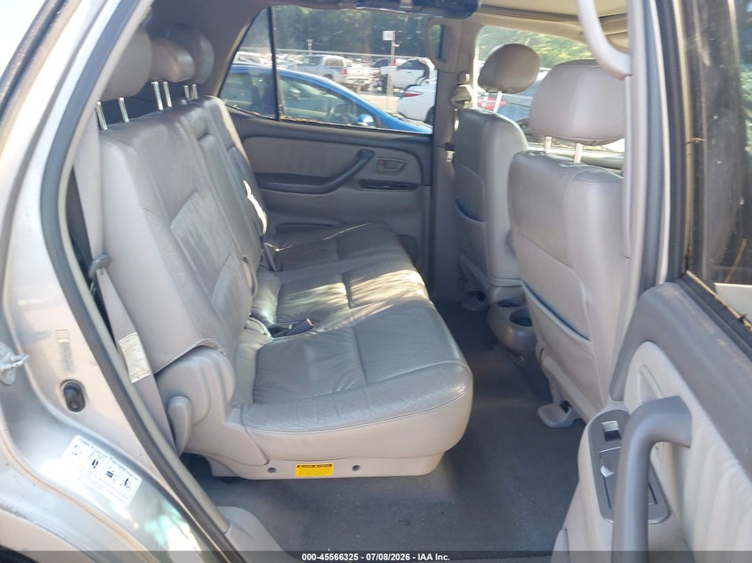 2004 Toyota Sequoia Limited V8 VIN: 5TDZT38A54S223697 Lot: 45566325