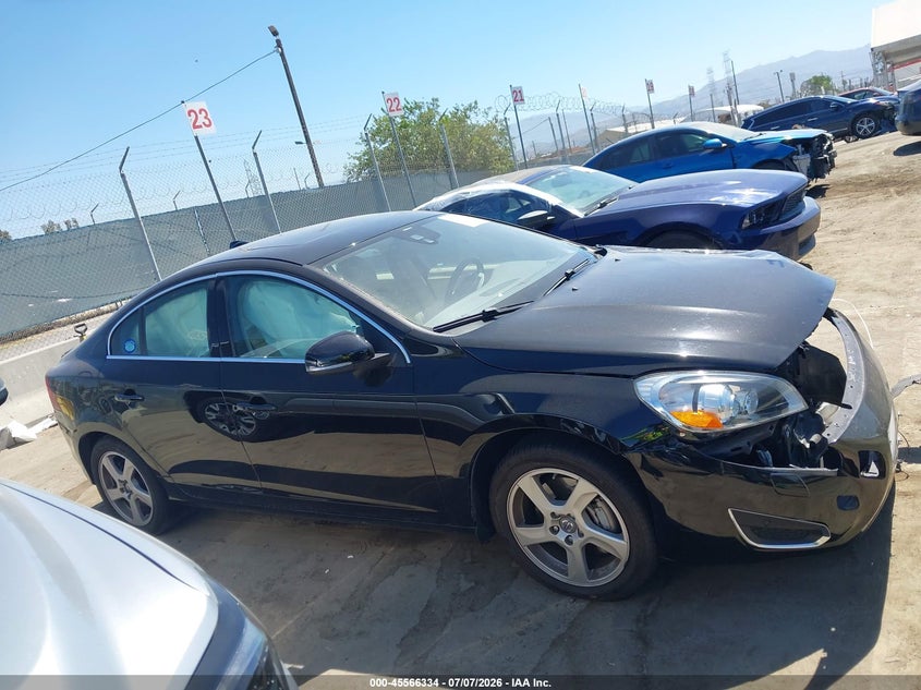 2013 Volvo S60 T5 Platinum VIN: YV1612FS0D2195145 Lot: 45566334