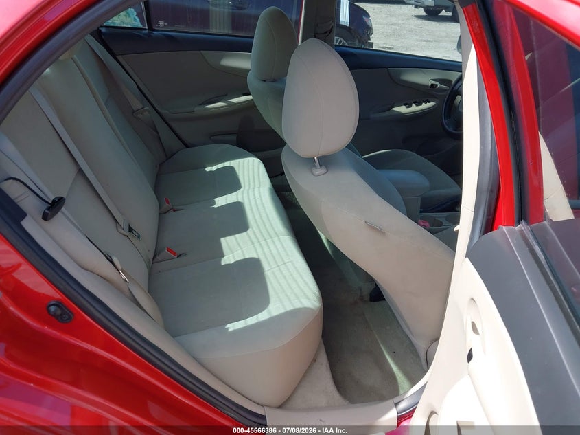 2013 TOYOTA COROLLA auction photo 8