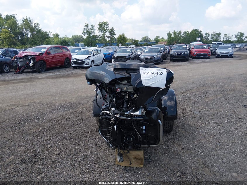 HARLEY-DAVIDSON FLHTCUTG 2022