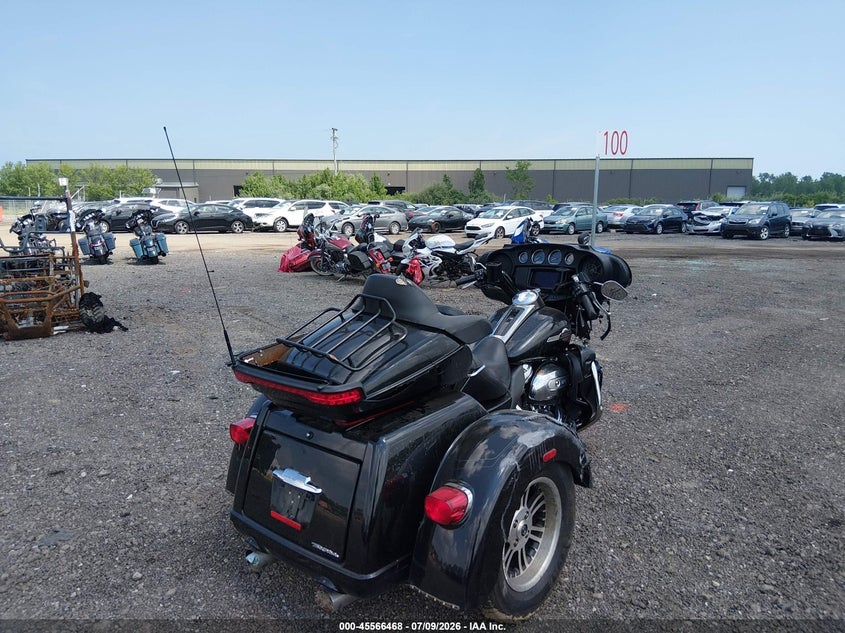 2022 HARLEY-DAVIDSON FLHTCUTG auction photo 4