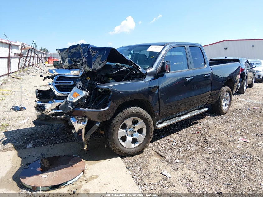 Vin: 1c6srfbt2ln162798, lot: 46064833, ram 1500 big horn  4x4 6'4 box 20202