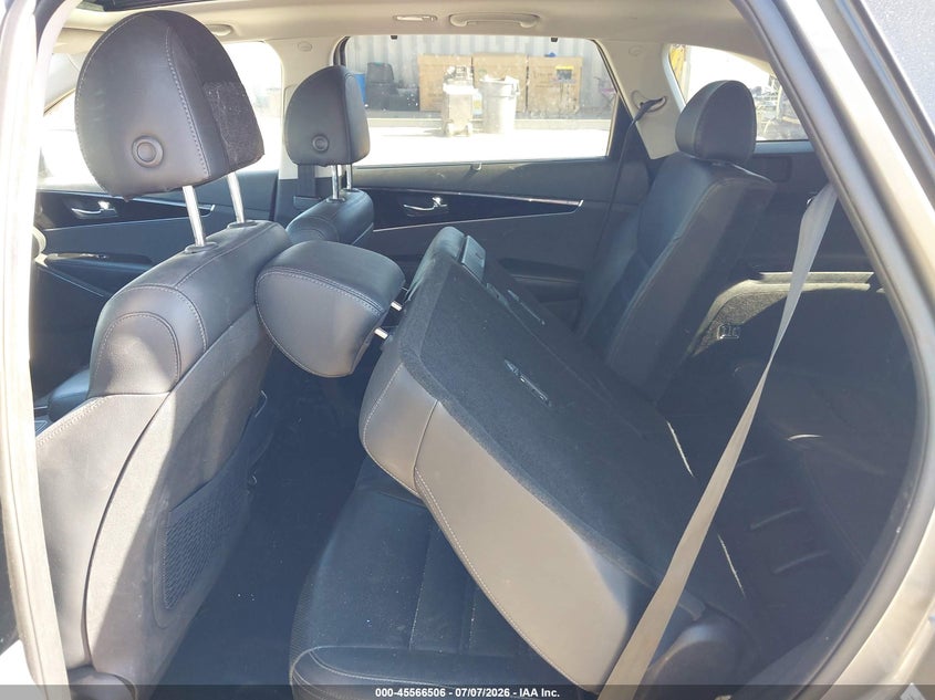 2019 KIA SORENTO auction photo 8