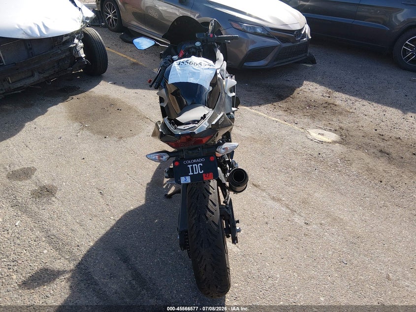 2019 KAWASAKI EX400 auction photo 6