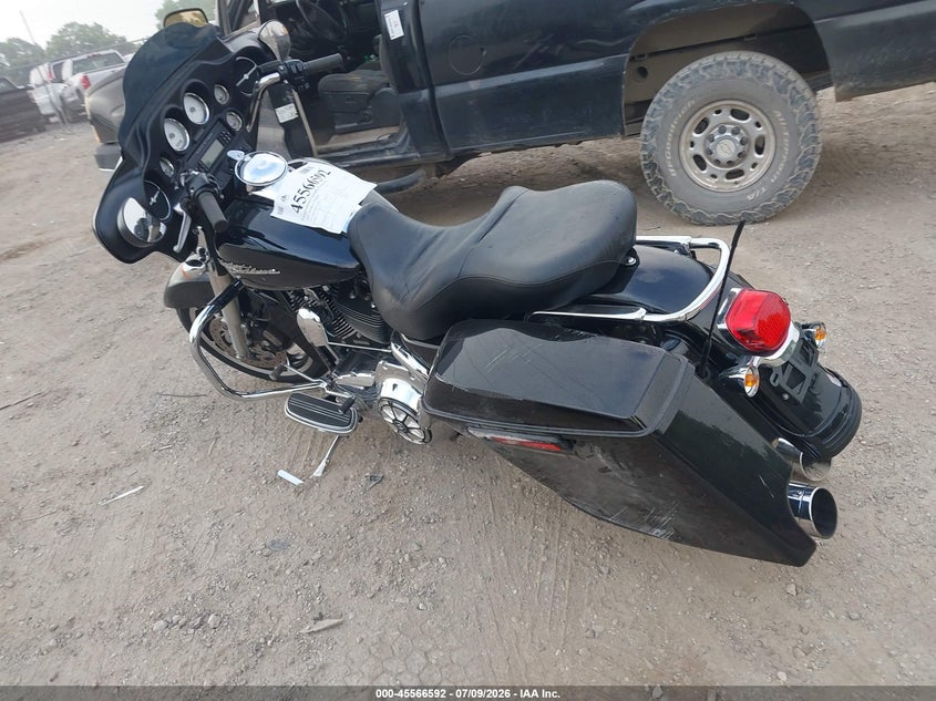 2008 HARLEY-DAVIDSON FLHX auction photo 3