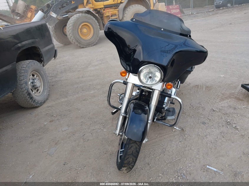 2008 HARLEY-DAVIDSON FLHX auction photo 5