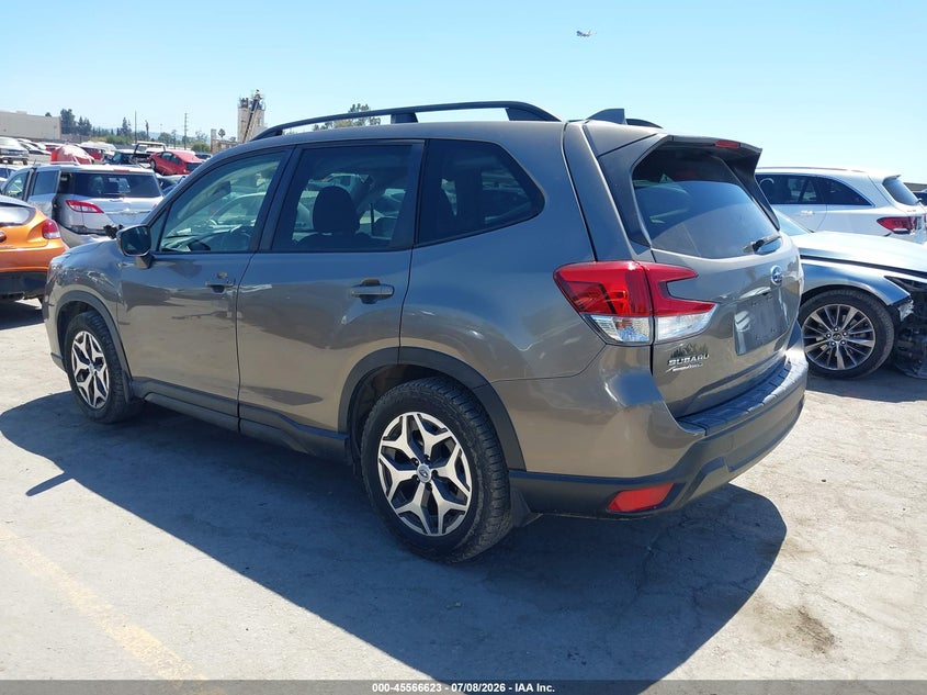 2020 SUBARU FORESTER auction photo 3