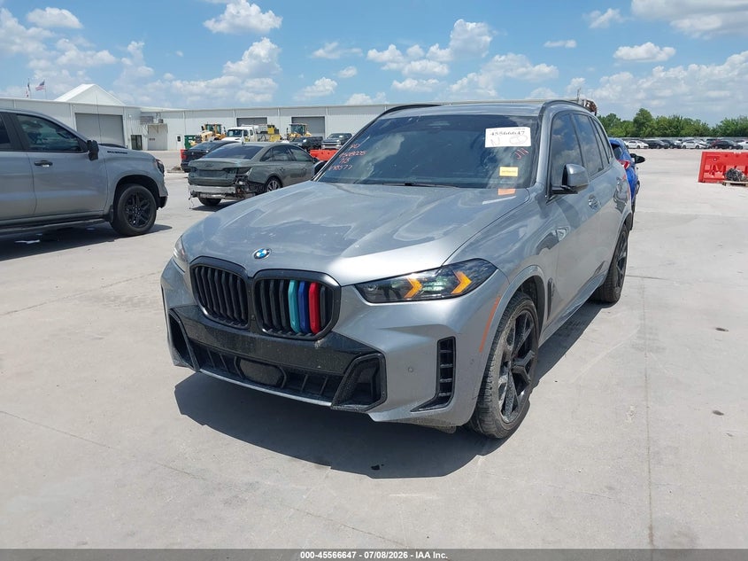 2024 BMW X5 auction photo 2