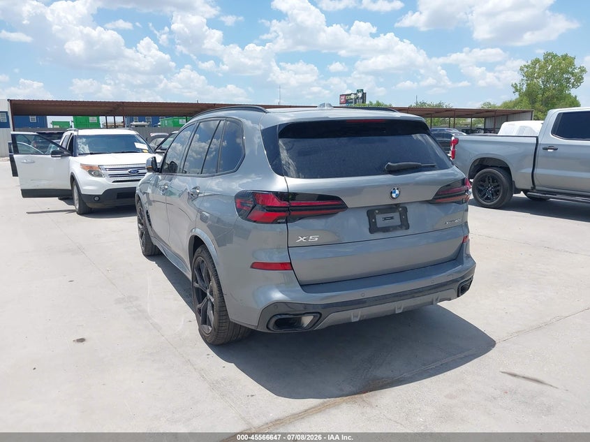 2024 BMW X5 auction photo 3