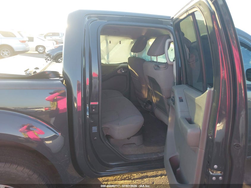 2012 NISSAN FRONTIER auction photo 8