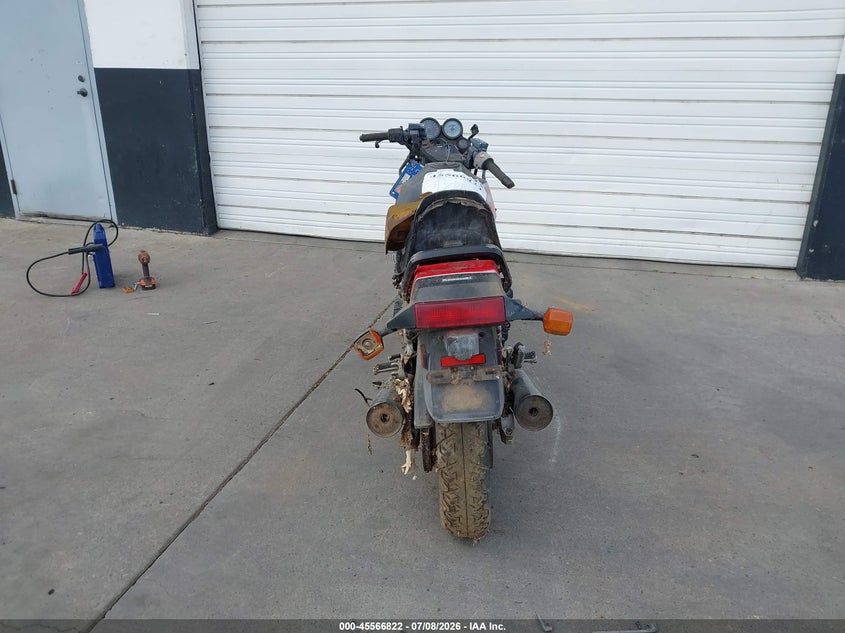 1985 Kawasaki Zx900 VIN: JKAZX2A12FB505681 Lot: 45566822