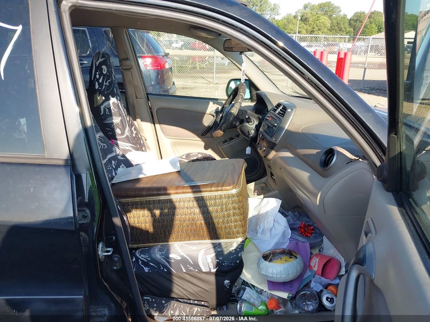 2003 TOYOTA RAV4 auction photo 5