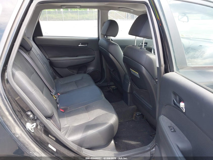 AtlanticExpress - Hyundai Elantra