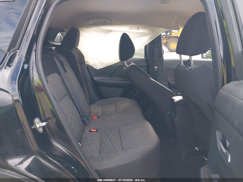 2025 NISSAN KICKS auction photo 8