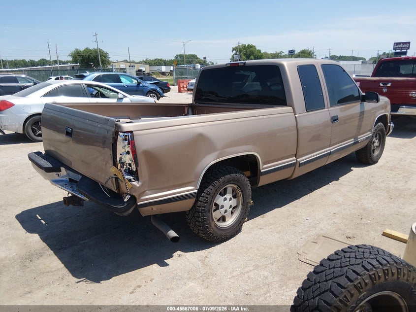 1997 CHEVROLET C1500 auction photo 4