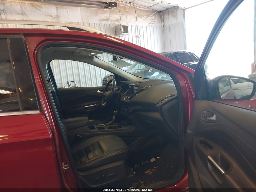 2017 FORD ESCAPE auction photo 5