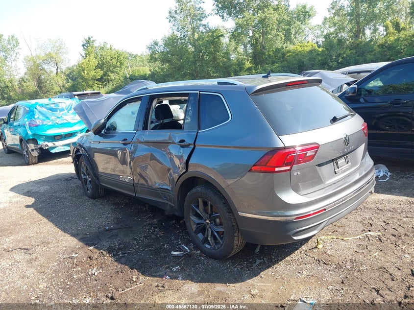 2024 VOLKSWAGEN TIGUAN auction photo 3