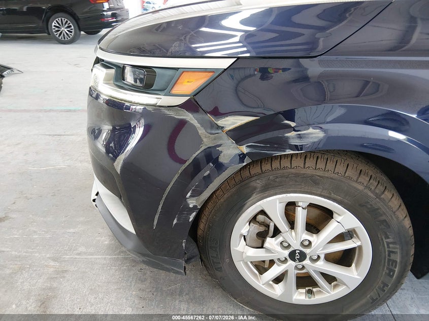 2023 Kia Carnival Mpv Lx Seat Package VIN: KNDNB4H34P6221940 Lot: 45567262