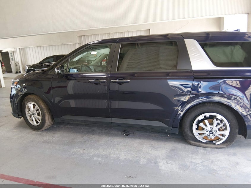 2023 KIA CARNIVAL MPV LX SEAT PACKAGE · Photo 14