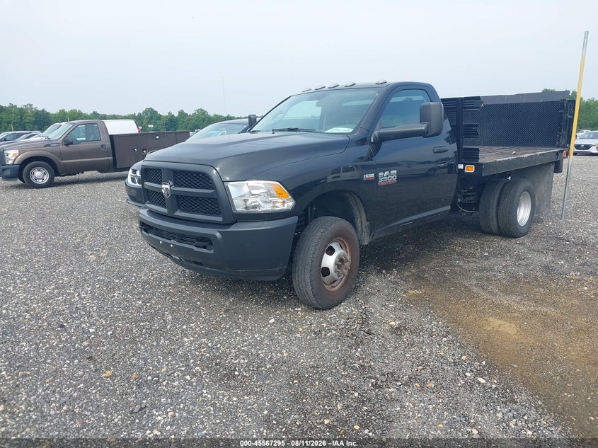 2017 RAM 3500, Normal Wear & Tear, IAAI, VIN 3C7WRTAJ7HG739935 — photo 2